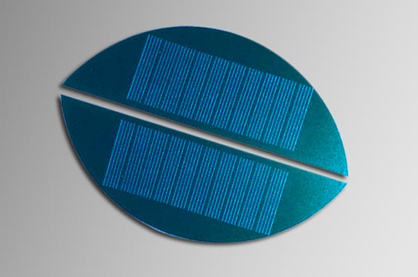 What are the characteristics of photovoltaic chip/solar panel laser etching(图1)