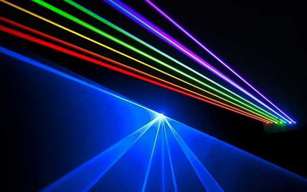 Can ordinary light be focused to become a laser?