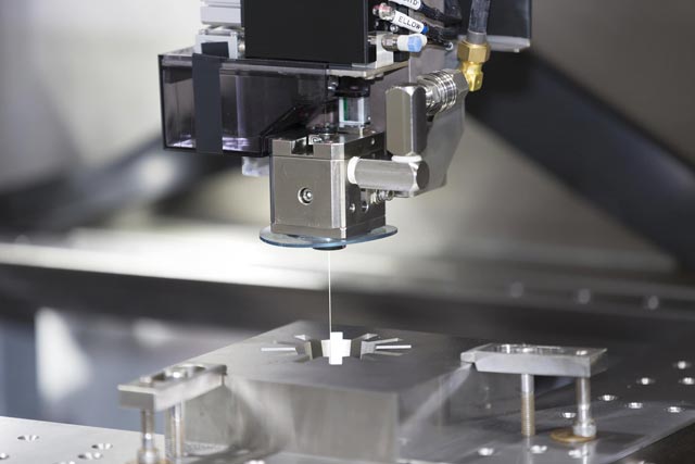 Laser die-cutting machines have different development directions in the printing industry(图2)