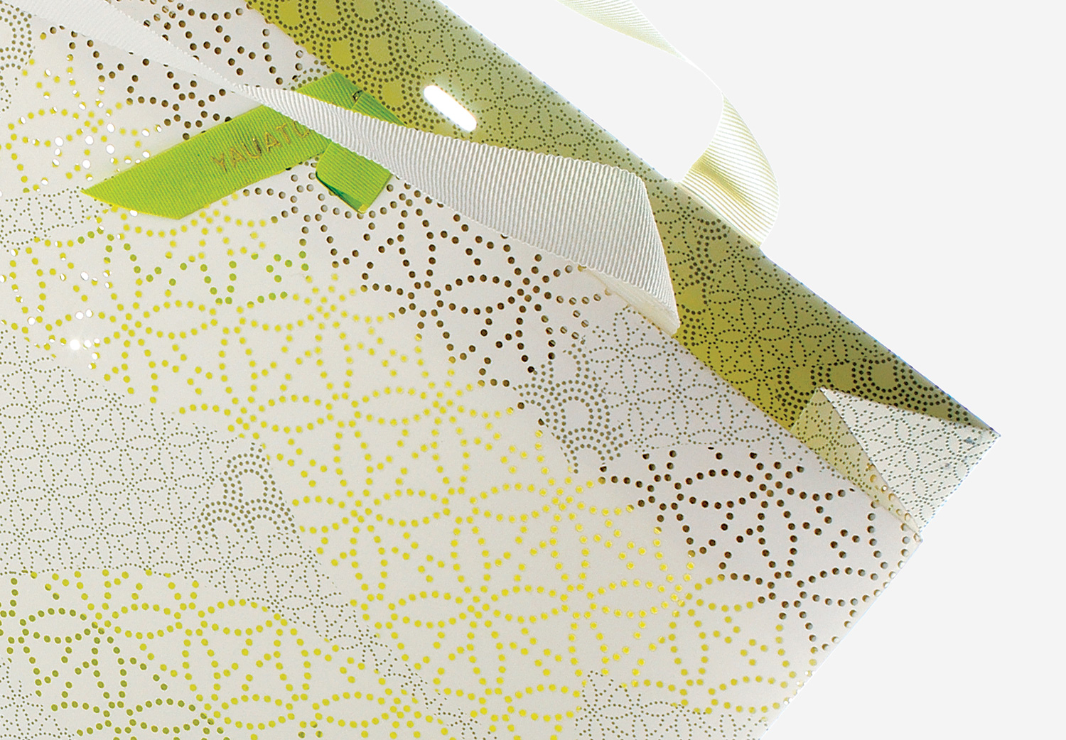 Advantages of laser die cutting machine in plastic film processing(图1)