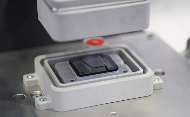 Solutions for precision laser welding of plastics(图2)